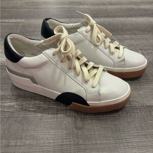 Ladies Dolce Vita Harryson Sneakers